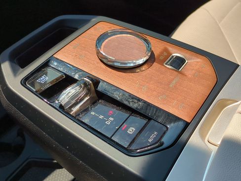 Used 2023 BMW iX M60 w/ Executive Package image 26