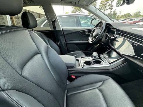 Used 2023 Audi Q8 Premium Plus w/ Premium Plus Package AWD/4WD image 5