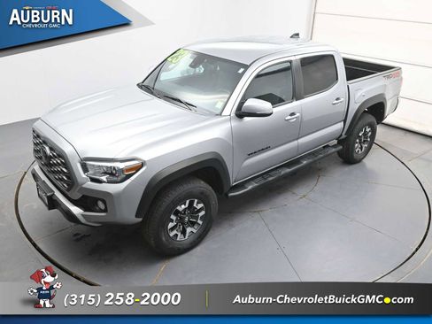 Used 2023 Toyota Tacoma TRD Off-Road image 25