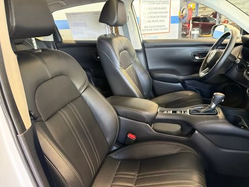 Used 2026 Honda HR-V EX-L image 30