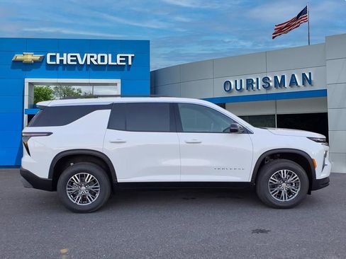 New 2026 Chevrolet Traverse LT AWD/4WD image 3