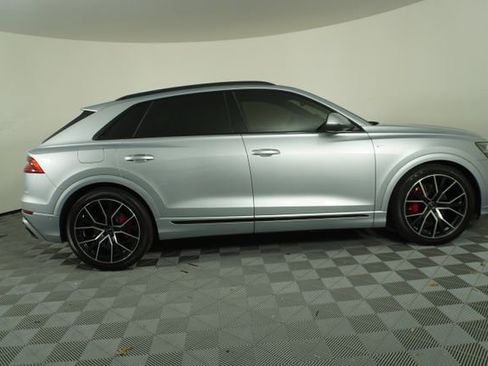 Used 2021 Audi Q8 Prestige w/ Prestige Package image 8