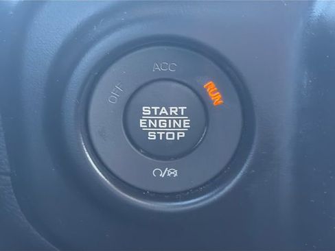 Used 2022 Jeep Gladiator Overland w/ Popular Equipment Package AWD/4WD image 42
