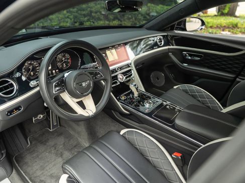 Used 2024 Bentley Flying Spur W12 AWD/4WD image 9