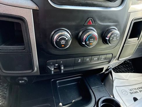 Used 2016 RAM 2500 Tradesman w/ Chrome Appearance Group AWD/4WD image 28