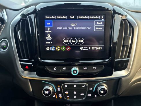 Certified 2023 Chevrolet Traverse RS image 13