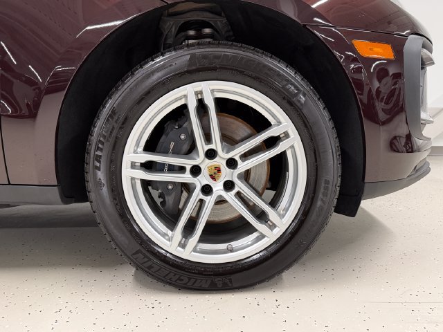 Certified 2026 Porsche Macan Turbo AWD/4WD image 13