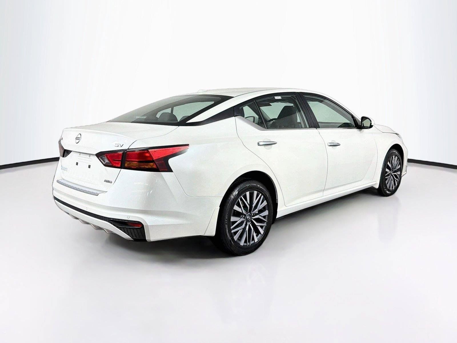 Used 2023 Nissan Altima 2.5 SV AWD/4WD image 11