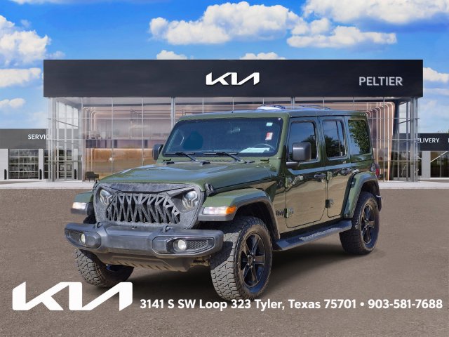 Used 2021 Jeep Wrangler Unlimited Sahara AWD/4WD image 3
