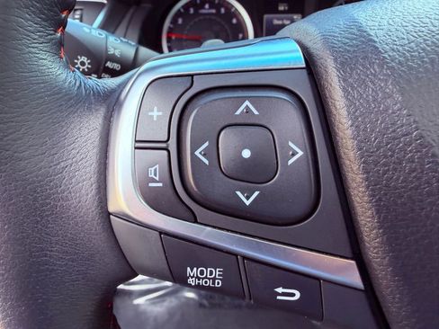 Used 2016 Toyota Camry SE w/ Moonroof Package image 21