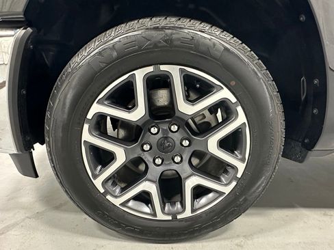 Used 2025 RAM 1500 Laramie image 61