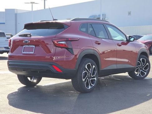 New 2026 Chevrolet Trax RS w/ Sunroof Package FWD image 21
