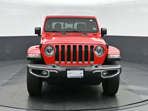 Used 2023 Jeep Gladiator Sport image 2