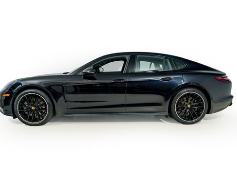 Used 2018 Porsche Panamera 4S AWD/4WD image 3