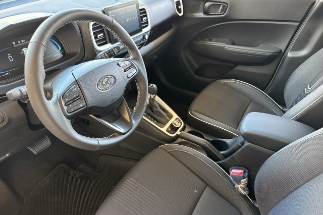 New 2026 Hyundai Venue SEL FWD image 9