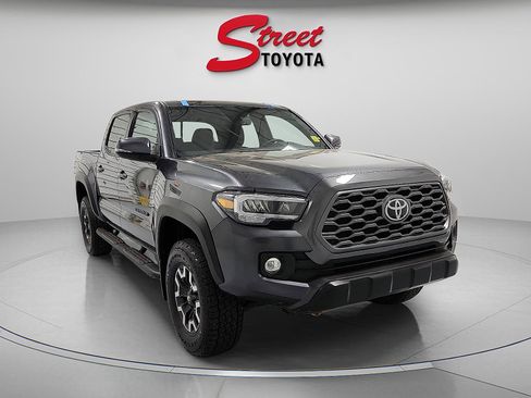 Certified 2022 Toyota Tacoma TRD Off-Road image 5