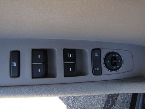 Used 2018 Hyundai Sonata SE FWD image 11
