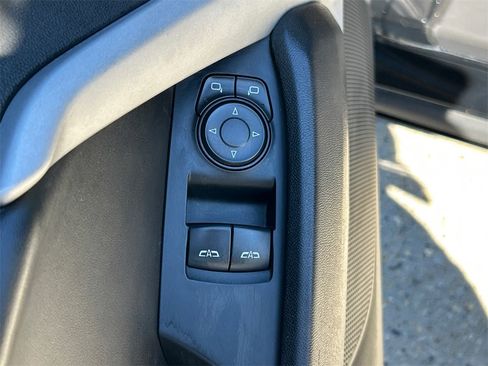 Used 2019 Chevrolet Camaro LT image 12