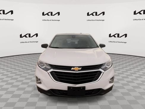 Used 2021 Chevrolet Equinox LS w/ LS Convenience Package FWD image 4