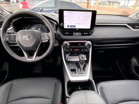 Used 2025 Toyota RAV4 XLE Premium image 12