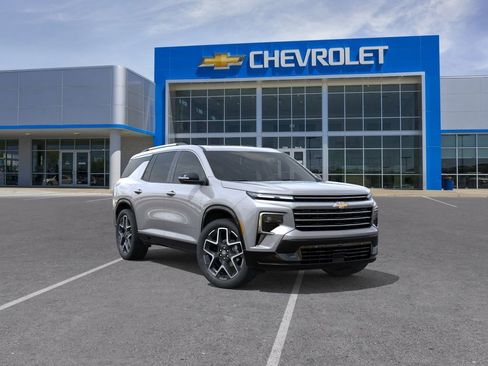 New 2026 Chevrolet Traverse High Country AWD/4WD image 2