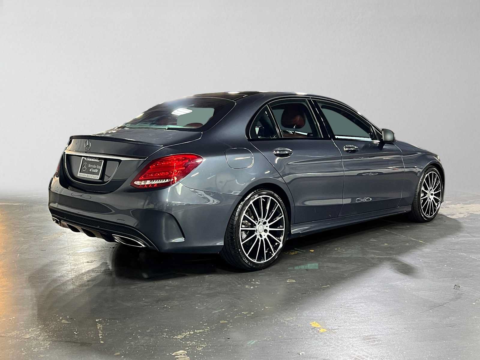 Used 2016 Mercedes-Benz C 300 Sedan image 3