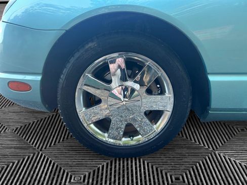 Used 2002 Ford Thunderbird RWD image 14