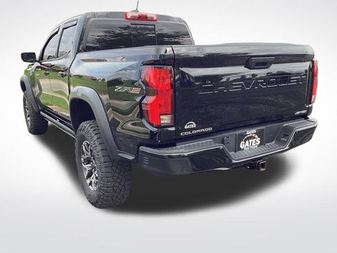 Used 2024 Chevrolet Colorado ZR2 w/ ZR2 Convenience Package III AWD/4WD image 8