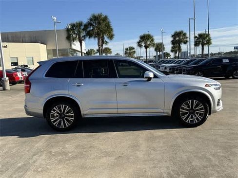 Used 2020 Volvo XC90 T5 Momentum w/ Protection Package Premier image 2