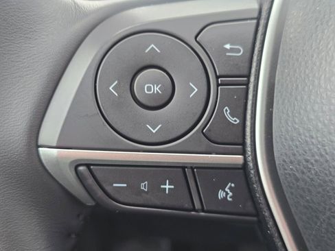 Used 2024 Toyota Camry XLE FWD image 34