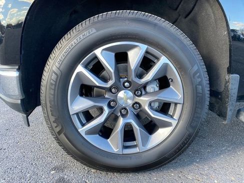 Certified 2020 Chevrolet Silverado 1500 LTZ w/ LTZ Plus Package image 26