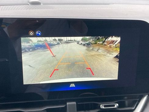 Used 2025 Chevrolet Equinox LT FWD image 23