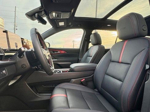 Used 2024 Chevrolet Traverse RS w/ LPO, Floor Liner Package image 35