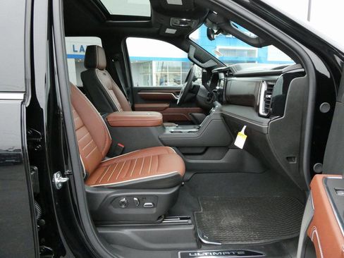 New 2026 GMC Sierra 3500 Denali Ultimate image 16