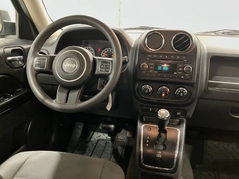 Used 2016 Jeep Patriot Sport w/ Power Value Group FWD image 26