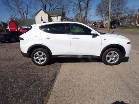 Used 2024 Dodge Hornet GT image 4