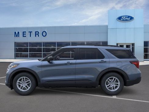 New 2026 Ford Explorer Active AWD/4WD image 4