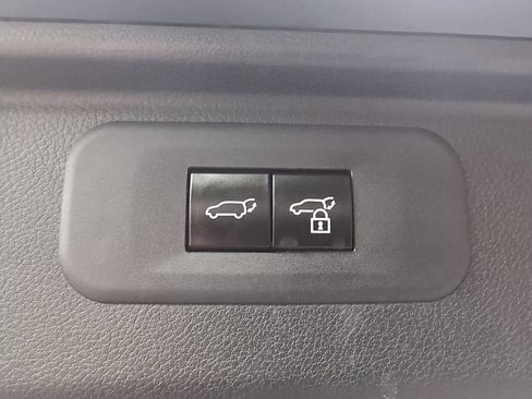 Used 2024 Toyota Grand Highlander AWD image 14