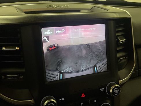 Used 2021 RAM 3500 Big Horn w/ Level 2 Equipment Group AWD/4WD image 8