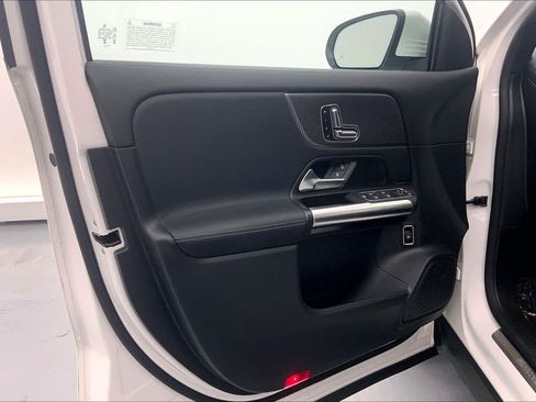 Certified 2023 Mercedes-Benz GLA 250 image 19