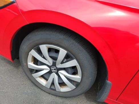 Used 2023 Honda Civic LX image 6
