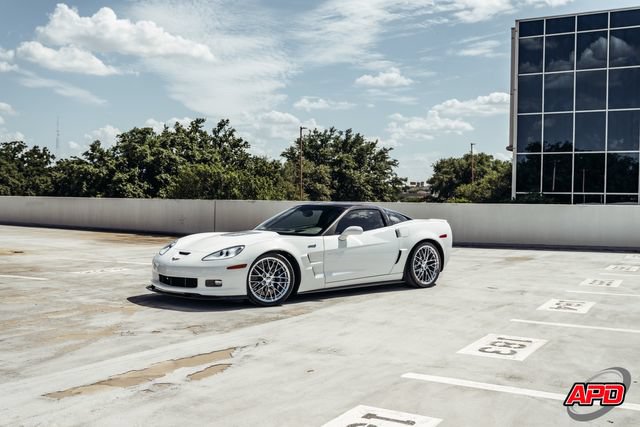 Used 2011 Chevrolet Corvette ZR1 w/ Preferred Equipment Group RWD image 19