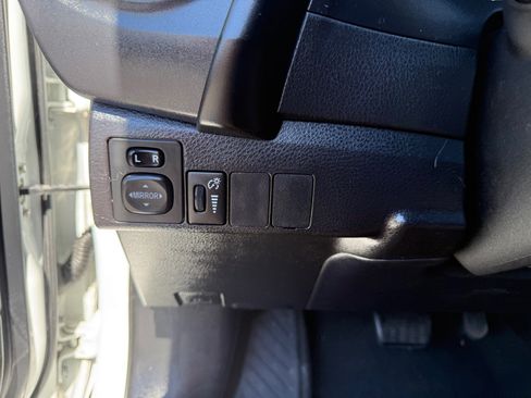 Used 2017 Toyota Corolla LE w/ Carpet Mat Package (TMS) FWD image 14