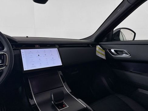 New 2026 Land Rover Range Rover Velar Dynamic SE AWD/4WD image 26