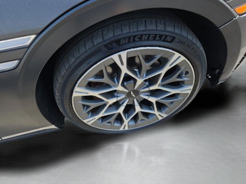 Used 2023 Genesis G90 3.5T image 15