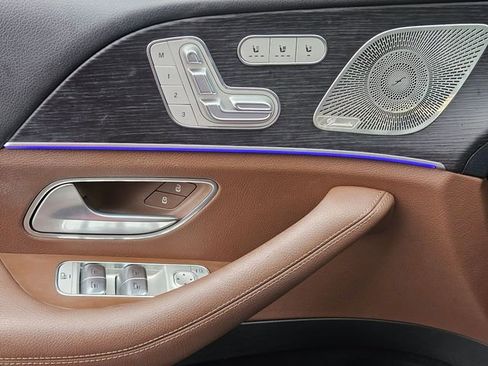 Used 2024 Mercedes-Benz GLS 450 4MATIC image 24