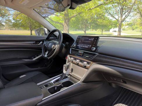 Used 2021 Honda Accord EX-L image 26