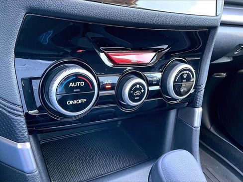 Used 2023 Subaru Forester Premium image 30