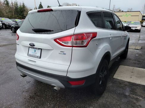 Used 2014 Ford Escape SE image 8