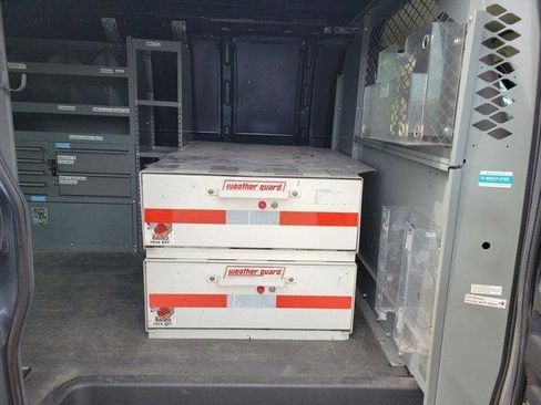 Used 2015 Chevrolet Express 2500 RWD image 10